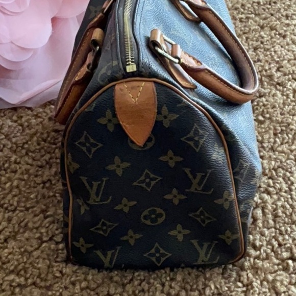 VINTAGE LOUIS VUTTON SPEEDY MONOGRAM CANVAS& LEATHER BAG W/SHOULDER STRAP - Picture 4 of 16